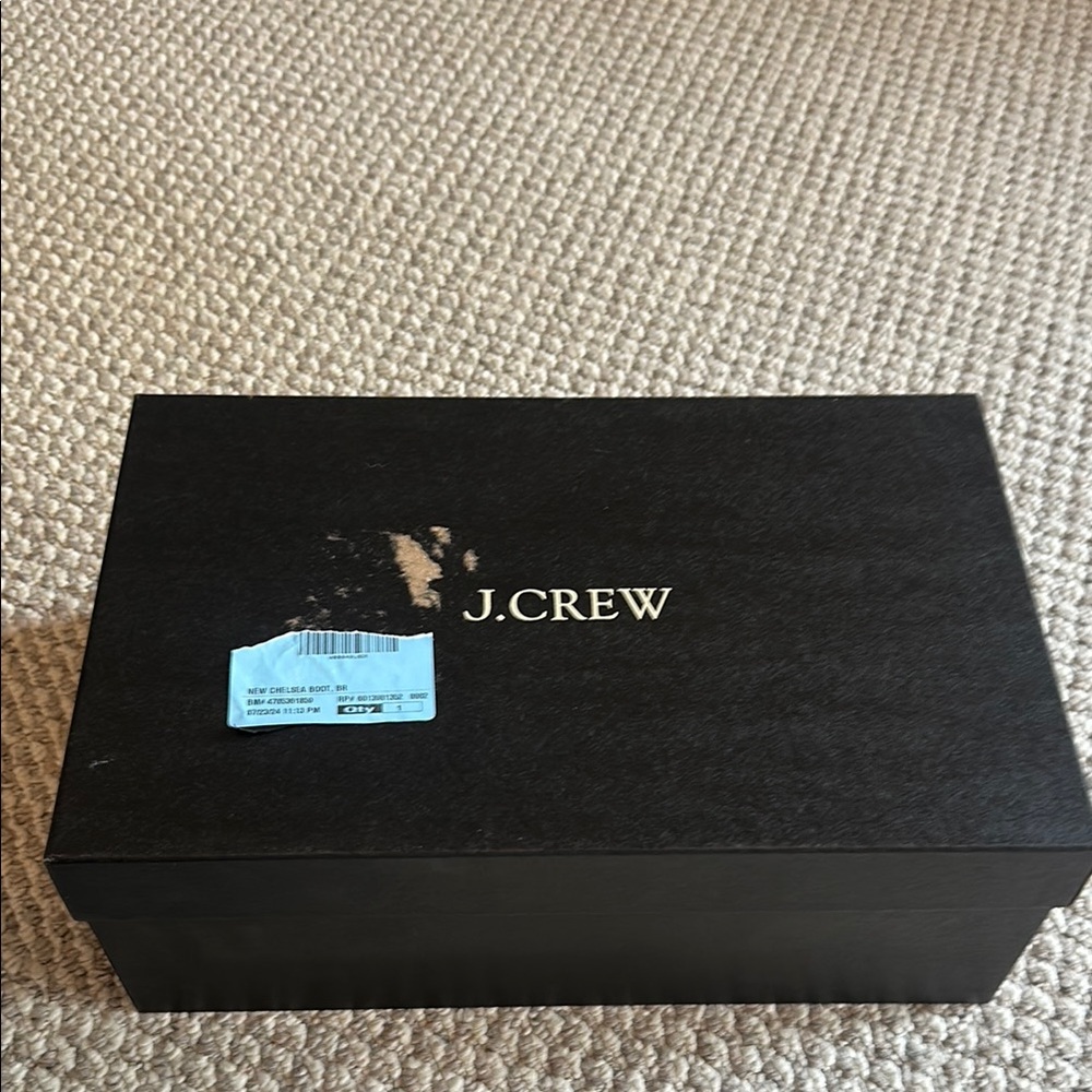 NWT: Elegant Brown Leather Ankle Boots - Picture 7 of 11